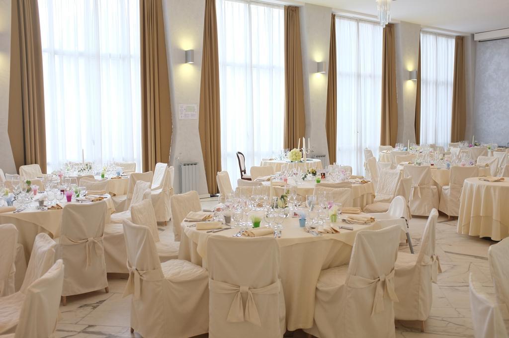 Hotel Della Citta Et De La Ville Форлі Екстер'єр фото
